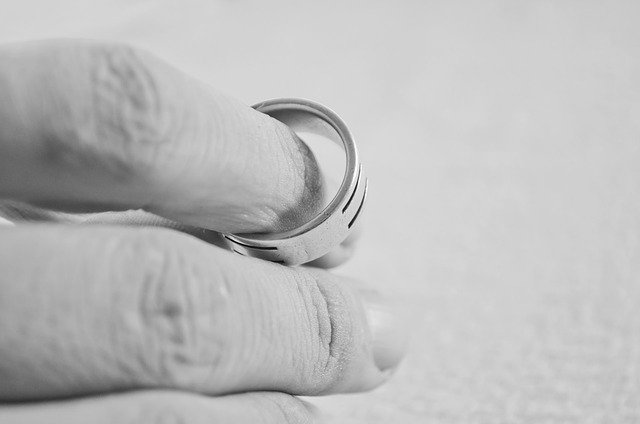 Yargıtay'dan "Eleştiri" Emsal Boşanma Kararı