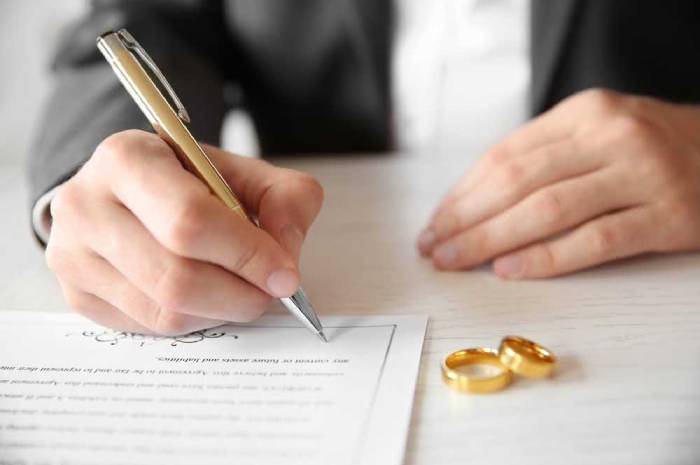 Evlilik içinde evlilik sözleşmesi nasıl yapılır? Hangi Maddeler Yazılır? İşte Evlilik Sözleşmesi Örneği İndir?